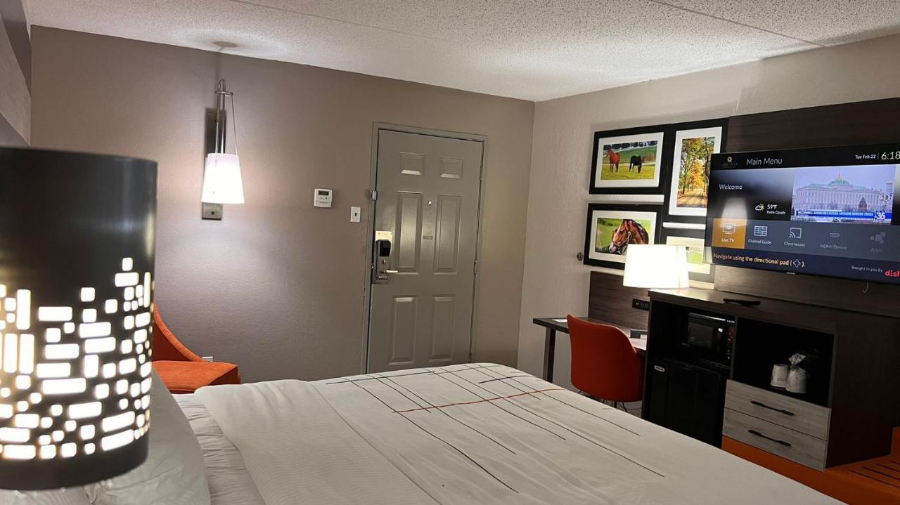 La Quinta Inn Lexington-Horse Park Extérieur photo