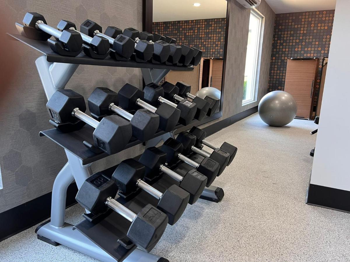La Quinta Inn Lexington-Horse Park Extérieur photo