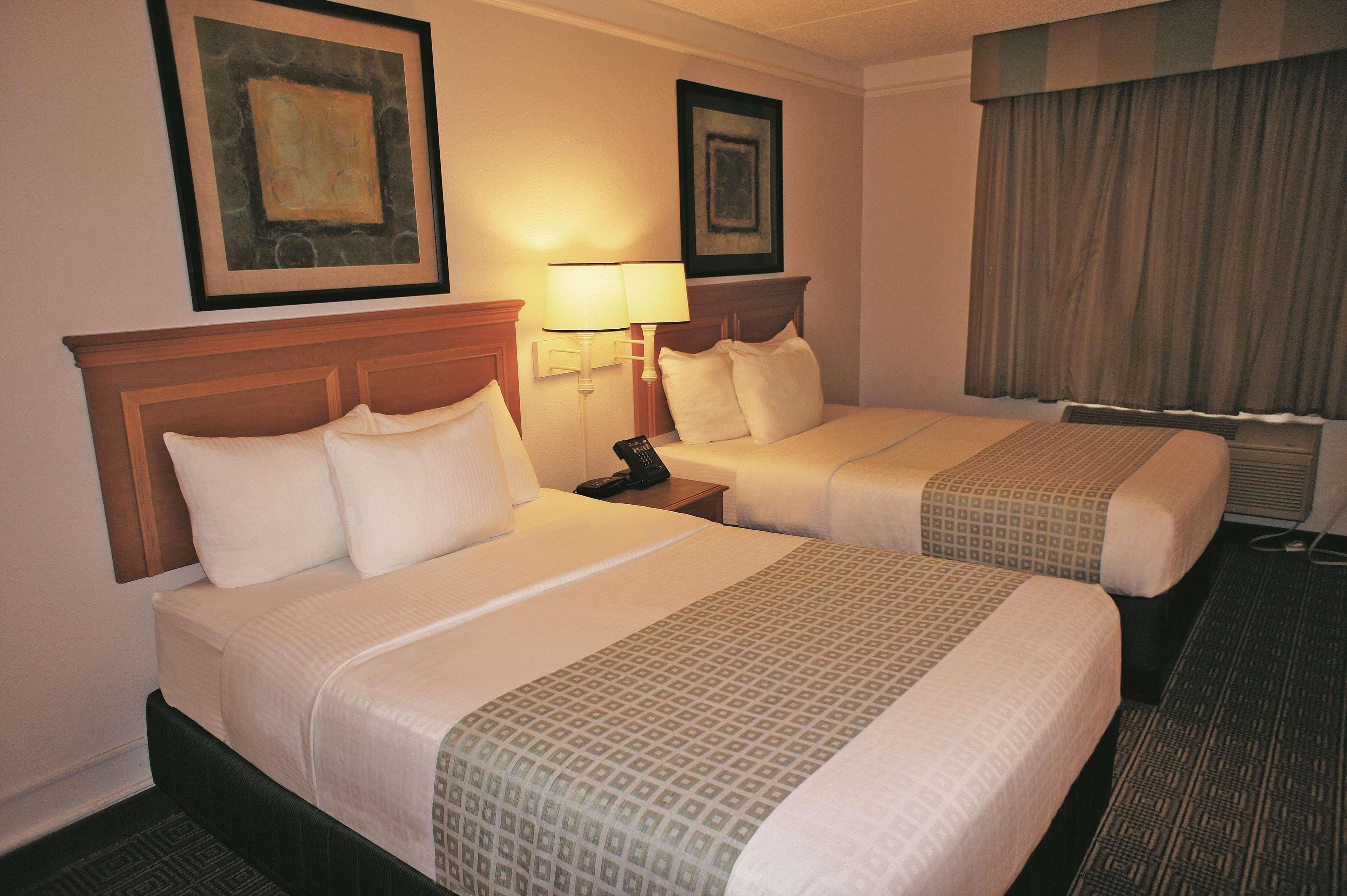La Quinta Inn Lexington-Horse Park Extérieur photo