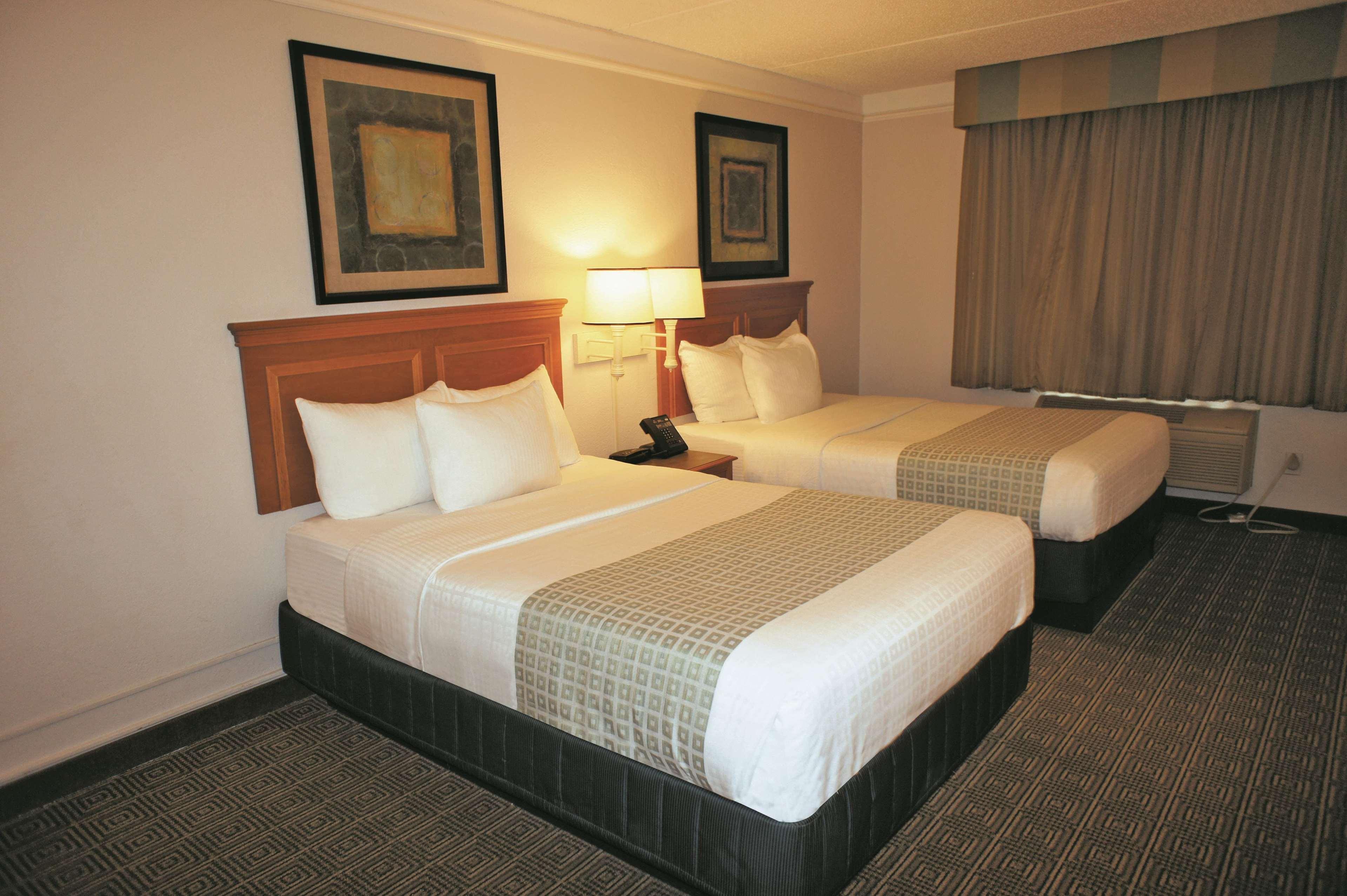 La Quinta Inn Lexington-Horse Park Extérieur photo
